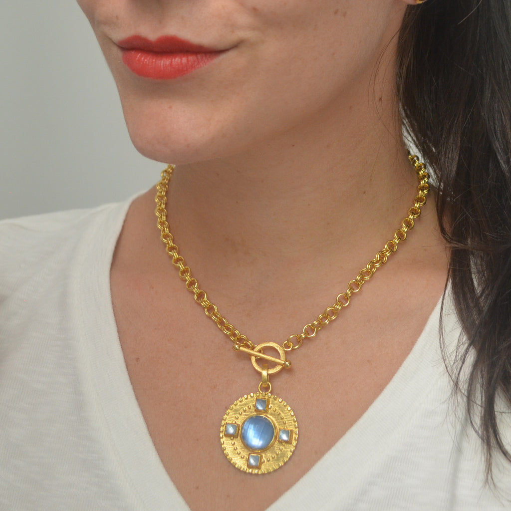 Divina Necklace